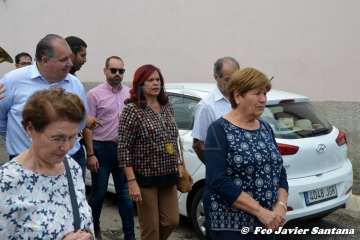 Santa Bárbara luce manto nuevo en la procesión de Lomo Catela (Foto Francisco Javier Santana)